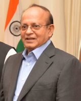 The Minister of Health & Family Welfare of Bangladesh, Mr. Mohammed Nasim and the Minister of Environment & Forests of Bangladesh, Mr. Anwar Hossain Manju along with others Bangladesh officials calling on the President, Shri Pranab Mukherjee, at Rashtrapati Bhavan, in New Delhi on April 12, 2016.